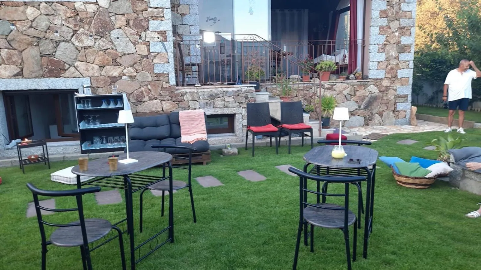 招待所 Cala Sinzias La Casa Del Sole酒店